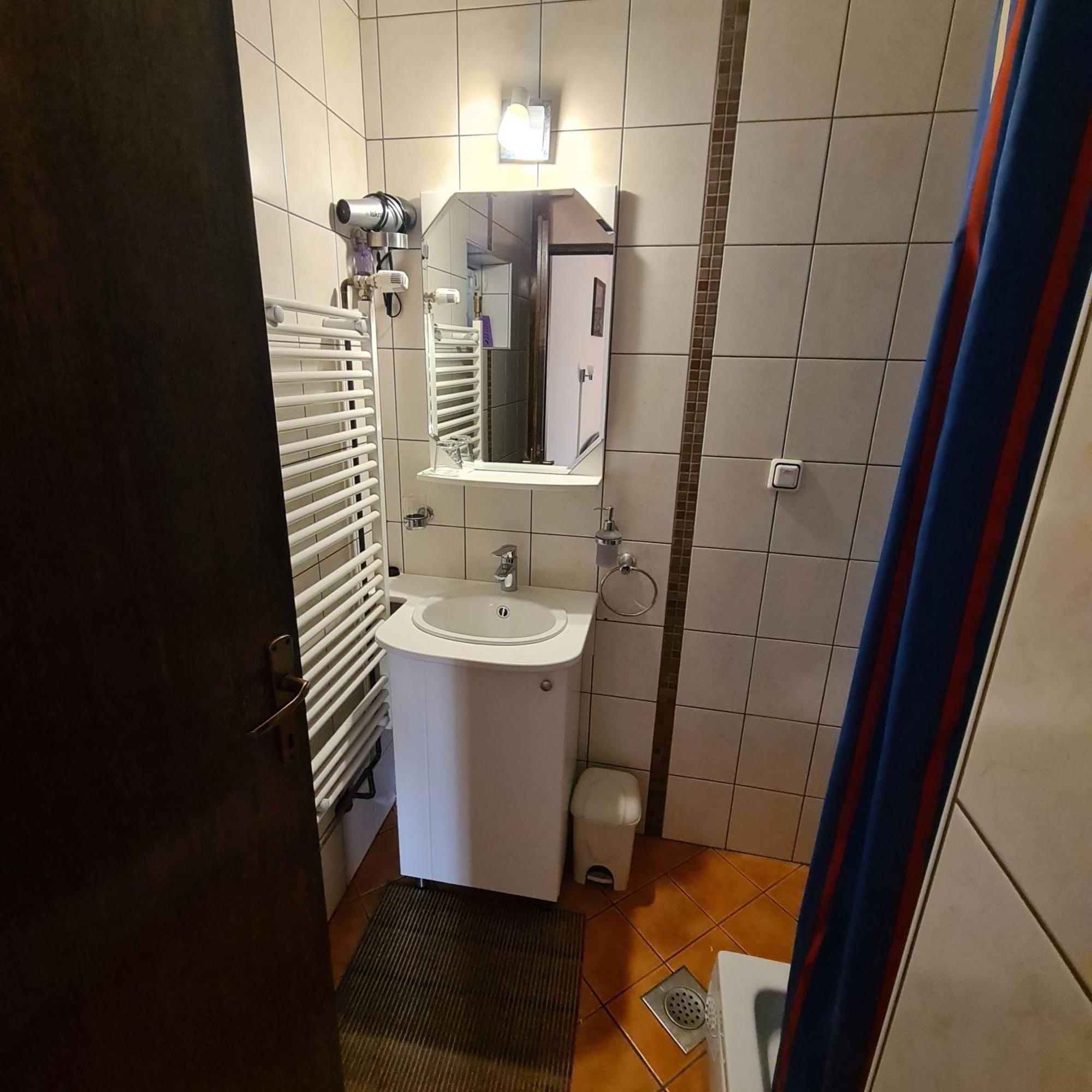 Guesthouse Kod Mosta カルロヴァッツ エクステリア 写真